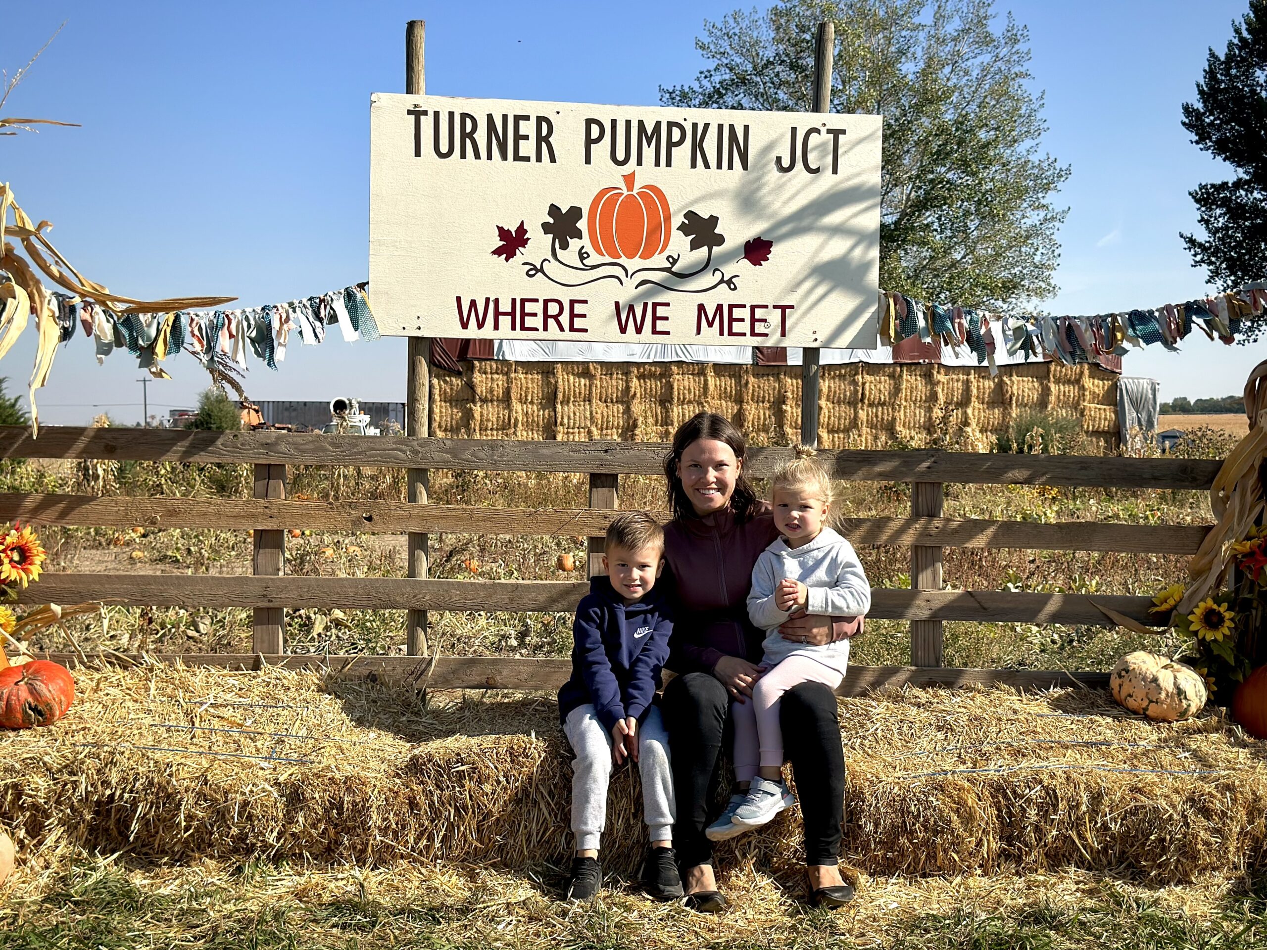 Turner pumpkin junction -095